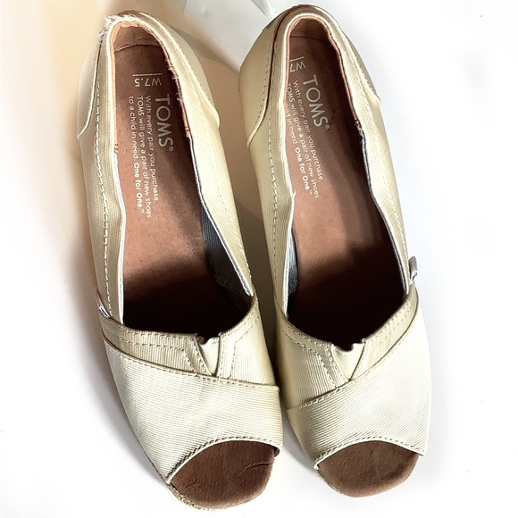 TOM’S Women’s Wedding Wedges Satin/Cream Peep Toe - Picture 2 of 9